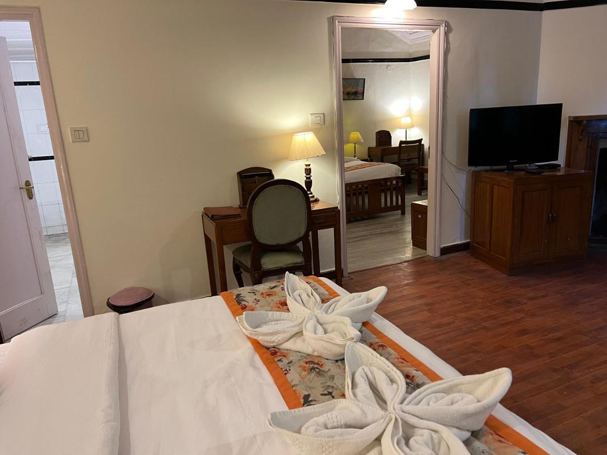 Hotel Woodpark Shimla Exteriör bild
