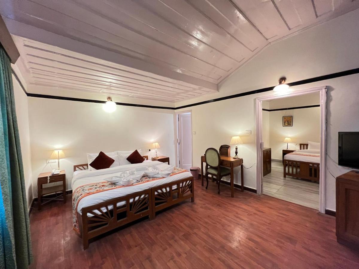 Hotel Woodpark Shimla Exteriör bild
