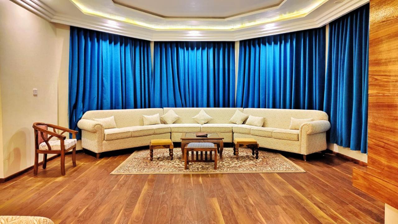 Hotel Woodpark Shimla Exteriör bild